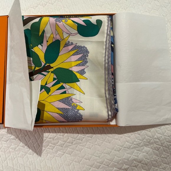 2017 by Pierre Marie Silk scarf Hermes ‘ Tresors D’Un Artiste’ ;multicolor - Picture 15 of 15